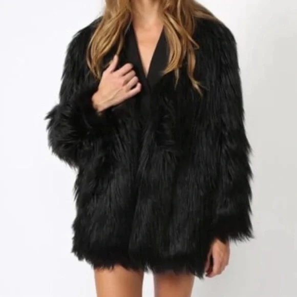 ❣️HOST PICK❣️ December’s Best Dressed Party! - Picture 1 of 6